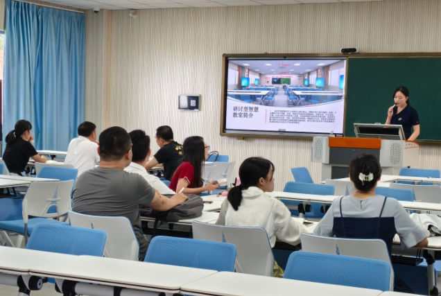 教育家精力为引领深化教师办理点评变革用数字化赋能教师成长