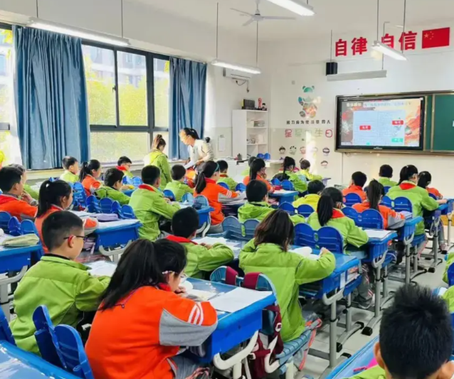 未来校园将继续用深用继续推动村庄教育的优质均衡